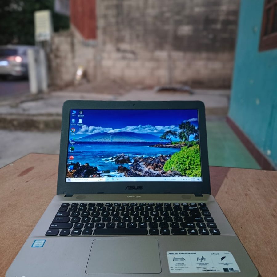 ASUS vivobook 14-X441UAR