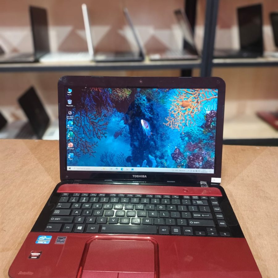 TOSHIBA SATELITE L840