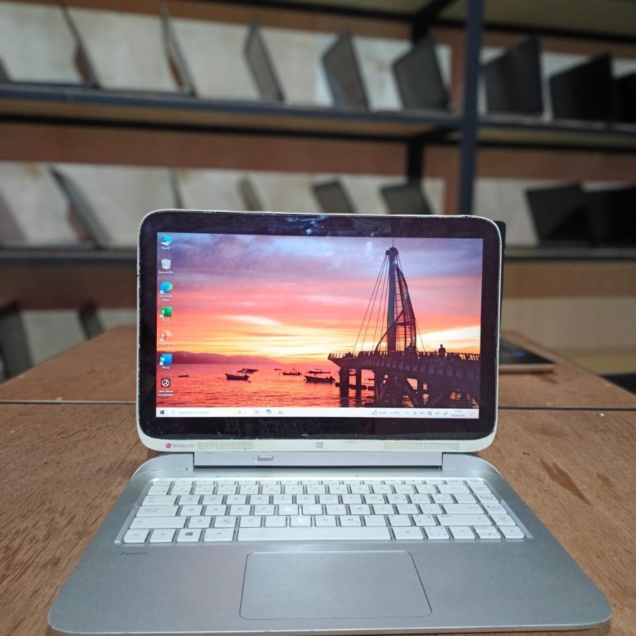 HP HP PAVILLION13